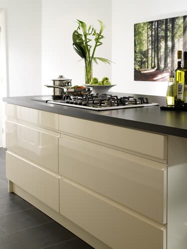 Treviso Gloss Alabaster